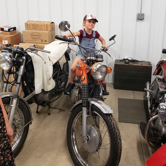 Meet your Posher, Adam - Picture 6 of 8